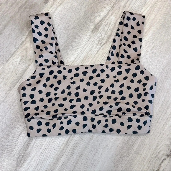 Women’s Hollister Gilly Hicks Buttery Soft Cheetah Print Sports Bra Top Size XS - Picture 1 of 5